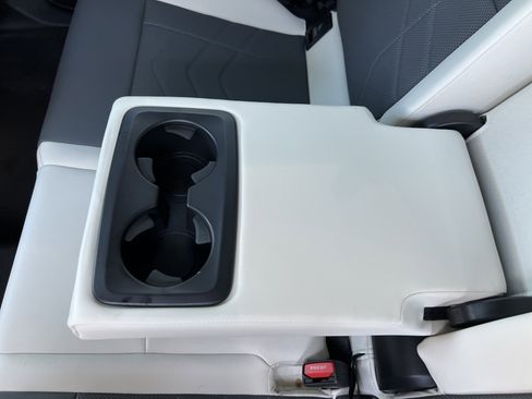 Used 2025 BMW X2 xDrive28i image 41