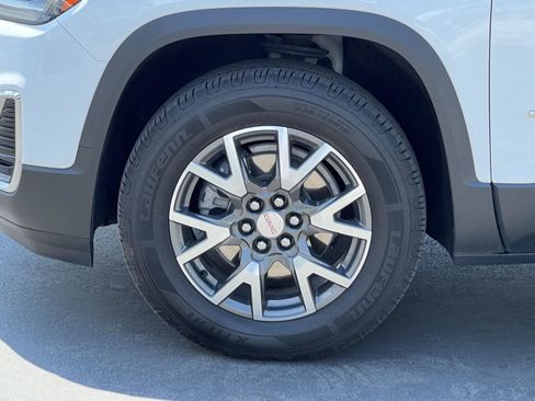 Used 2023 GMC Acadia SLE AWD/4WD image 13