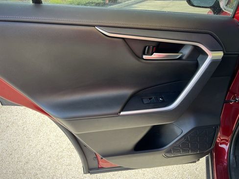 Used 2019 Toyota RAV4 Limited w/ Cold Weather Package image 19