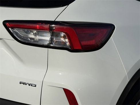 Used 2022 Ford Escape SEL image 30