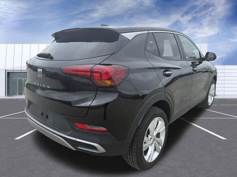 Used 2025 Buick Encore GX Preferred AWD/4WD image 3