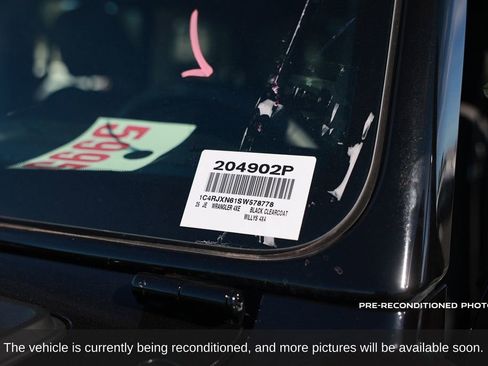 Used 2025 Jeep Wrangler Willys 4xe image 19