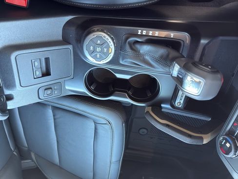 New 2025 Ford Bronco Badlands image 26