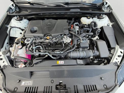 Used 2025 Toyota Camry LE FWD image 9