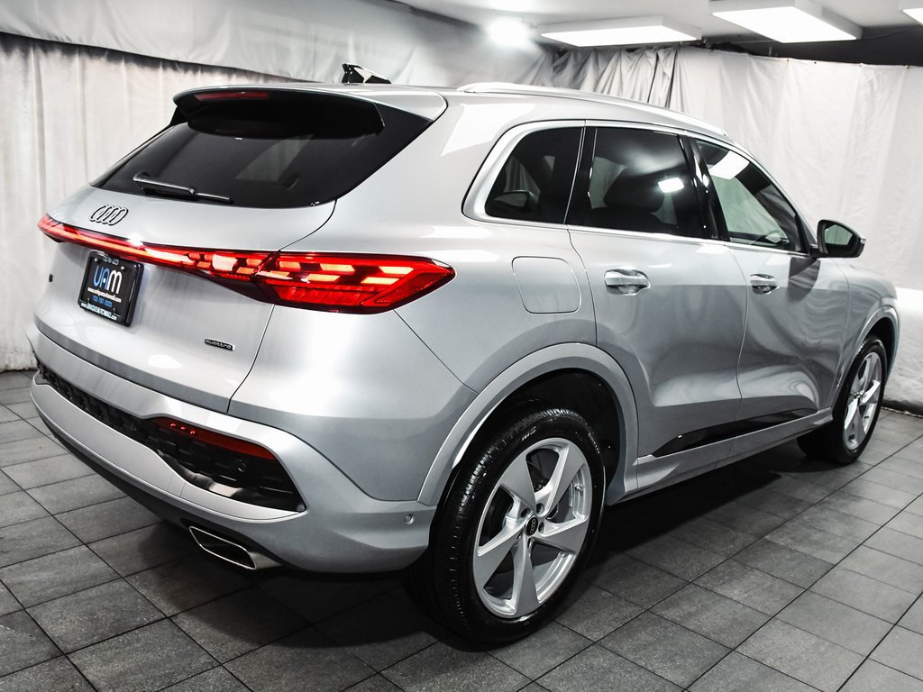 Used 2025 Audi Q5 Premium Plus w/ Premium Plus AWD/4WD image 6