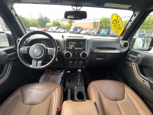 Used 2016 Jeep Wrangler Unlimited Sahara AWD/4WD image 15