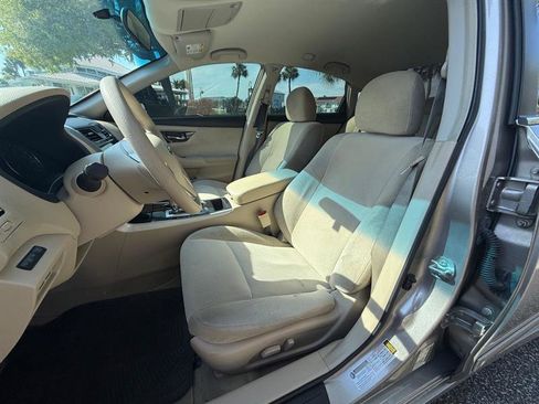 Used 2013 Nissan Altima 2.5 S FWD image 8