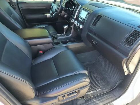 Used 2019 Toyota Sequoia TRD Sport w/ TRD Sport Premium Package AWD/4WD image 20
