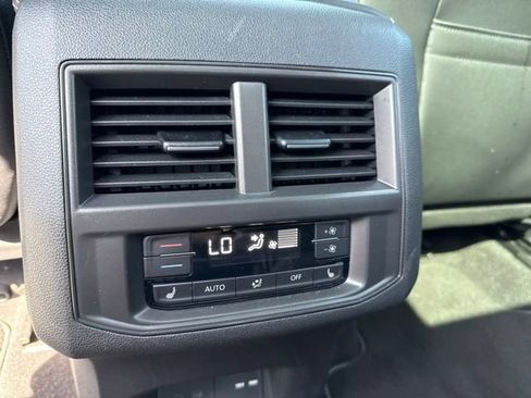 Used 2022 Volkswagen Atlas SEL Premium AWD/4WD image 19