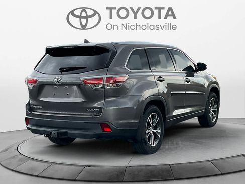 Used 2016 Toyota Highlander XLE w/ Protection Package #3 AWD/4WD image 5