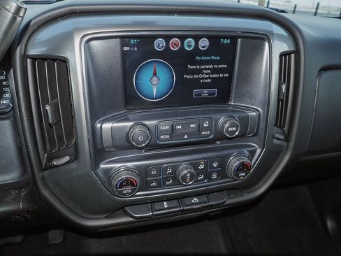 Used 2018 Chevrolet Silverado 1500 LT w/ All Star Edition image 11