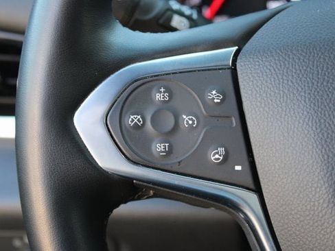 Used 2023 Chevrolet Traverse High Country image 14