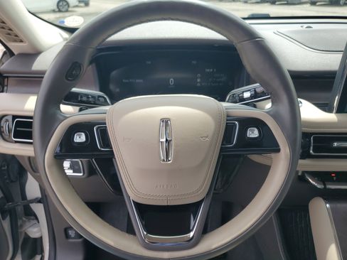 Certified 2023 Lincoln Aviator Reserve w/ Elements Package Plus AWD/4WD image 14