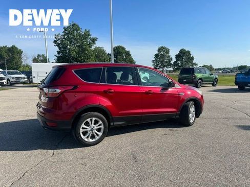 Used 2017 Ford Escape SE FWD image 15