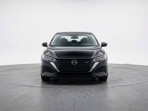 Used 2025 Nissan Sentra S image 2