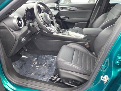 Used 2024 Alfa Romeo Tonale Ti w/ Premium Interior Package image 27