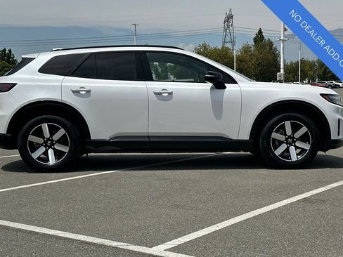 Used 2025 Honda Prologue Touring image 3