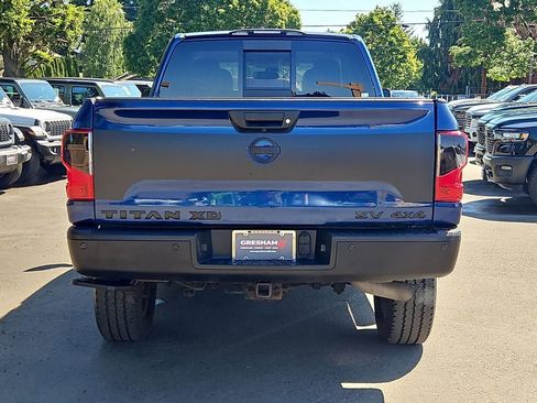 Used 2019 Nissan Titan SV AWD/4WD image 6