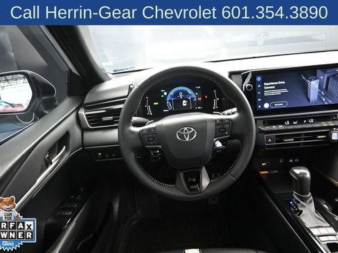 Used 2025 Toyota Camry SE w/ Multimedia Upgrade Package FWD image 29