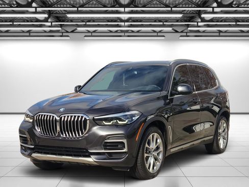 Used 2022 BMW X5 xDrive45e w/ Premium Package image 5