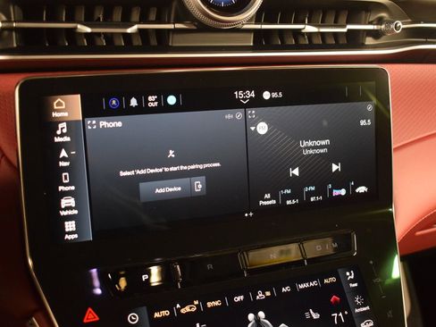 Used 2024 Maserati Grecale Trofeo image 31