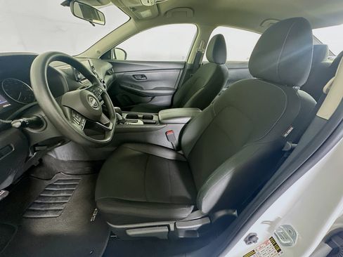 Used 2025 Nissan Sentra S FWD image 13