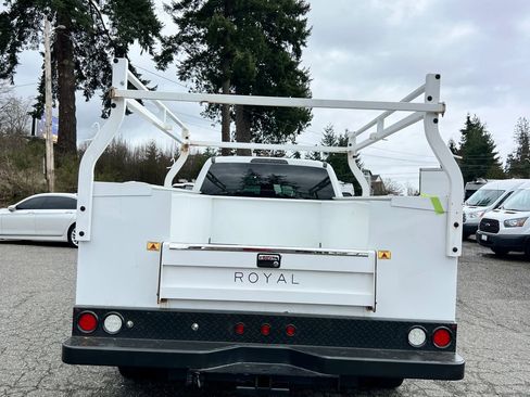 Used 2018 Ford F350 XLT image 6