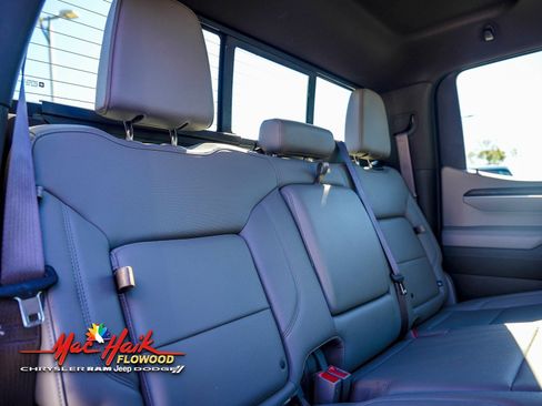 Used 2022 GMC Sierra 1500 SLT w/ SLT Convenience Package image 12