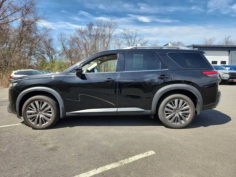 Used 2022 Nissan Pathfinder SL w/ SL Premium Package image 7