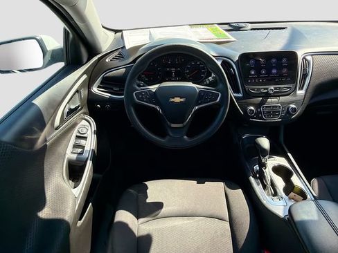 Used 2023 Chevrolet Malibu LT FWD image 21