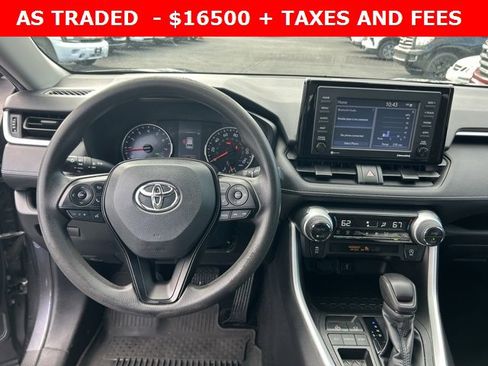 Used 2021 Toyota RAV4 XLE image 17