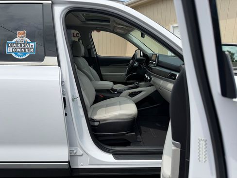 Used 2021 Kia Telluride S AWD/4WD image 3
