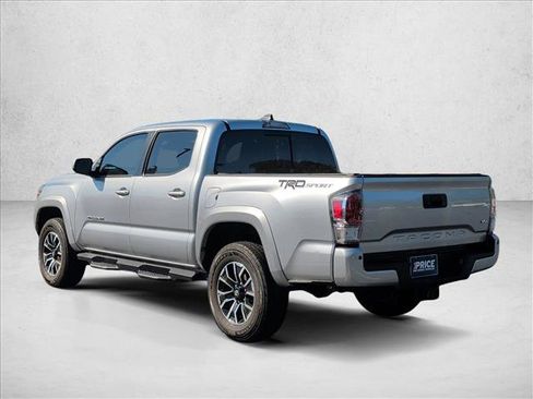 Used 2022 Toyota Tacoma TRD Sport w/ Technology Package RWD image 7