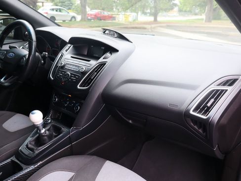 Used 2016 Ford Focus ST FWD image 17