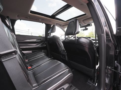 Used 2025 INFINITI QX60 Luxe AWD/4WD image 42