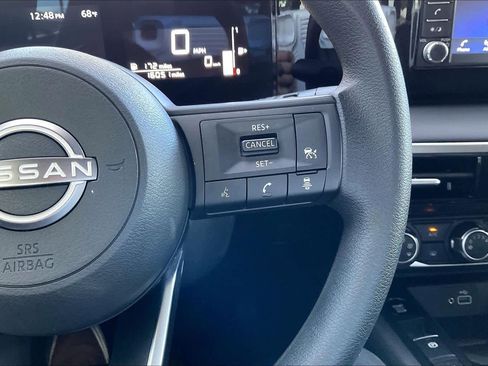 Used 2025 Nissan Kicks S w/ Charging Package image 19