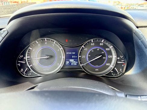 Used 2014 INFINITI QX80 4WD w/ Deluxe Touring Package image 19