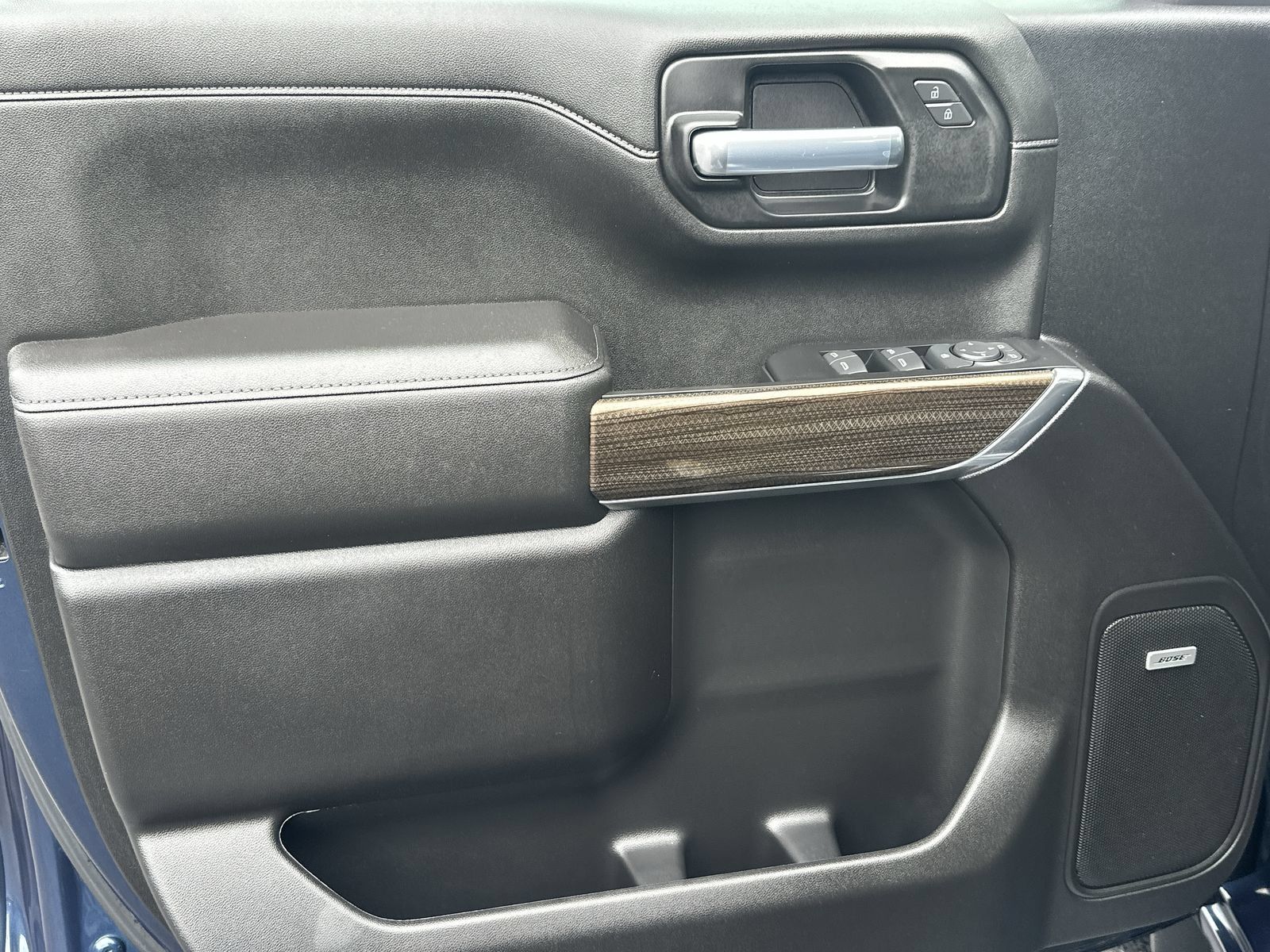 Used 2019 Chevrolet Silverado 1500 RST AWD/4WD image 14