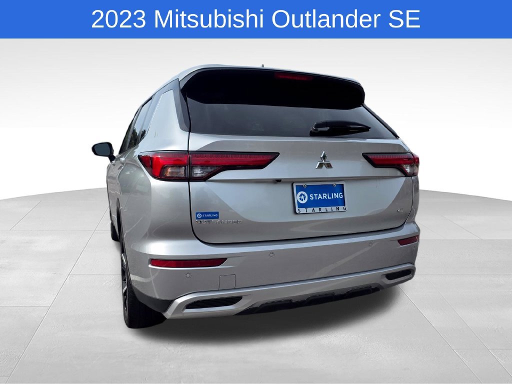 Used 2023 Mitsubishi Outlander SE FWD image 7