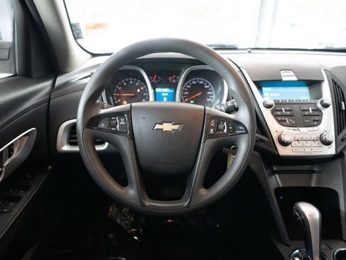 Used 2015 Chevrolet Equinox LS FWD image 21