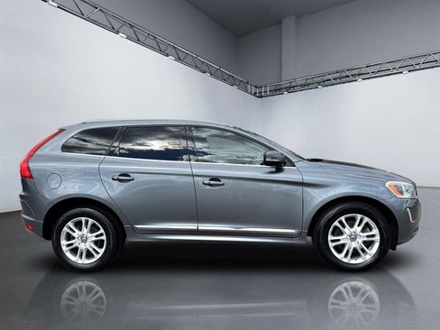 Used 2016 Volvo XC60 T5 Premier image 3