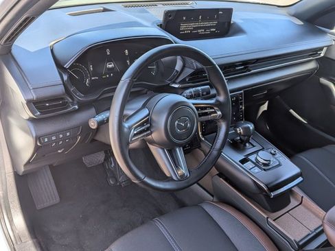 Used 2022 MAZDA MX-30 Electric w/ Premium Plus Pkg FWD image 10