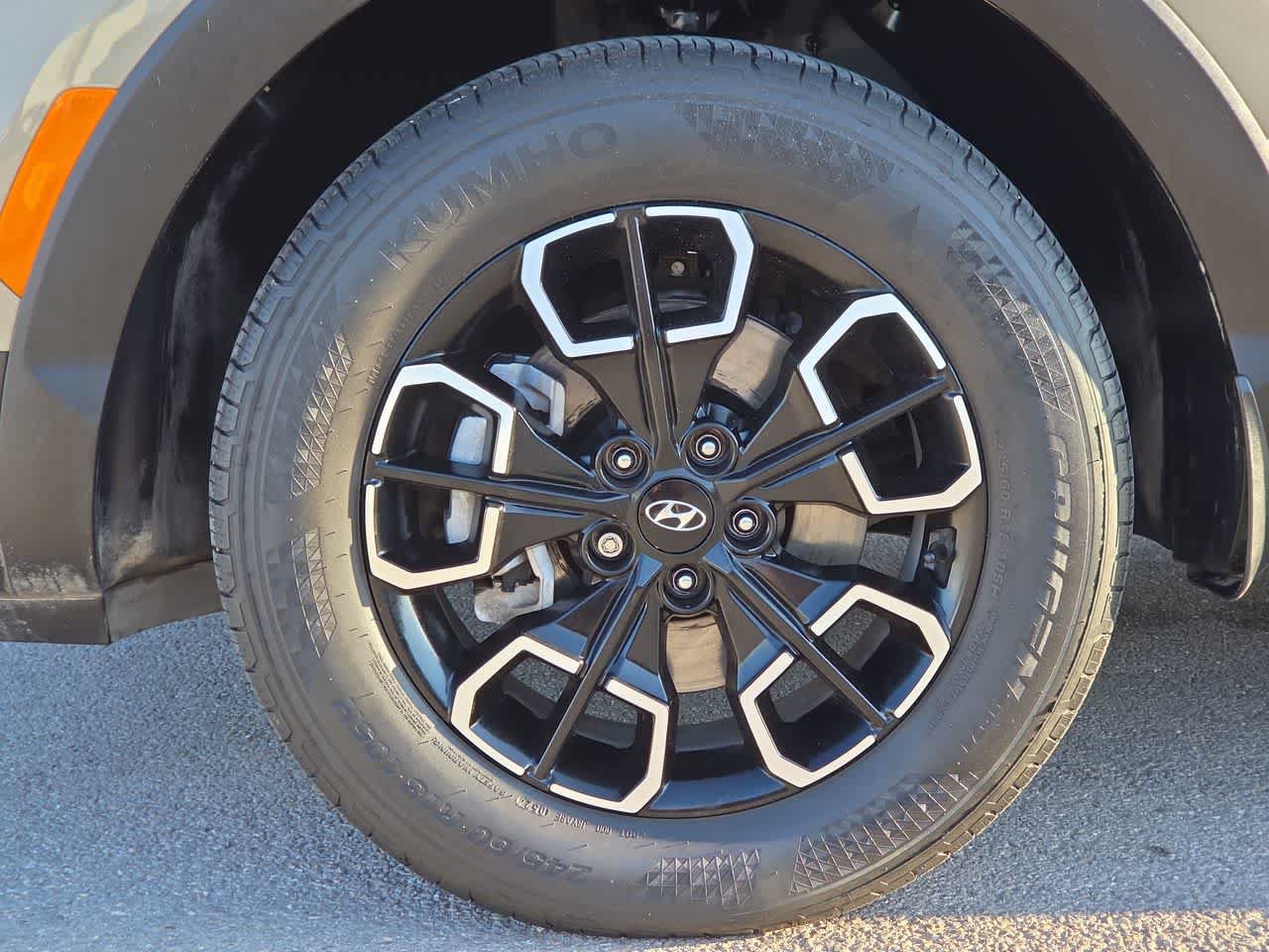 Used 2024 Hyundai Santa Cruz SEL FWD image 12