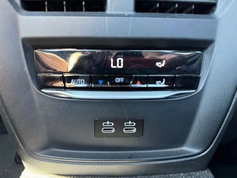 Certified 2022 BMW M4 xDrive Competition w/ Executive Package image 20