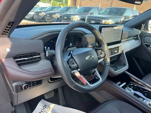 Certified 2025 Ford Explorer Platinum w/ Ultimate Package AWD/4WD image 5