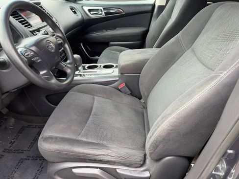 Used 2014 Nissan Pathfinder S image 7