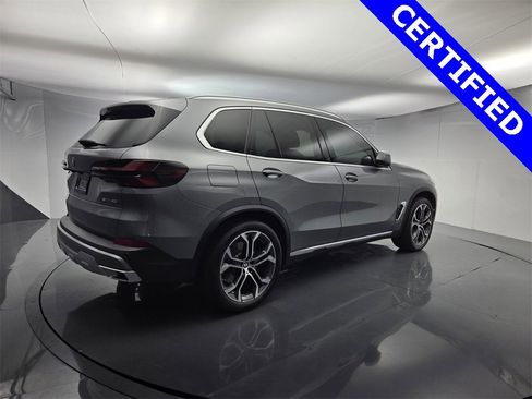 Used 2026 BMW X5 sDrive40i image 12