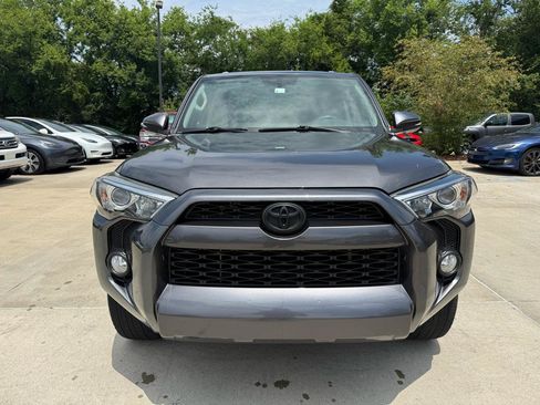 Used 2015 Toyota 4Runner SR5 Premium RWD image 2
