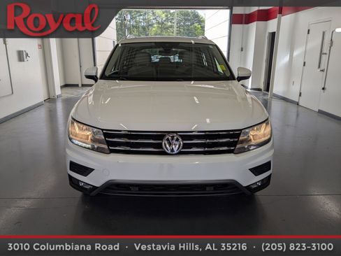 Used 2020 Volkswagen Tiguan SEL image 6