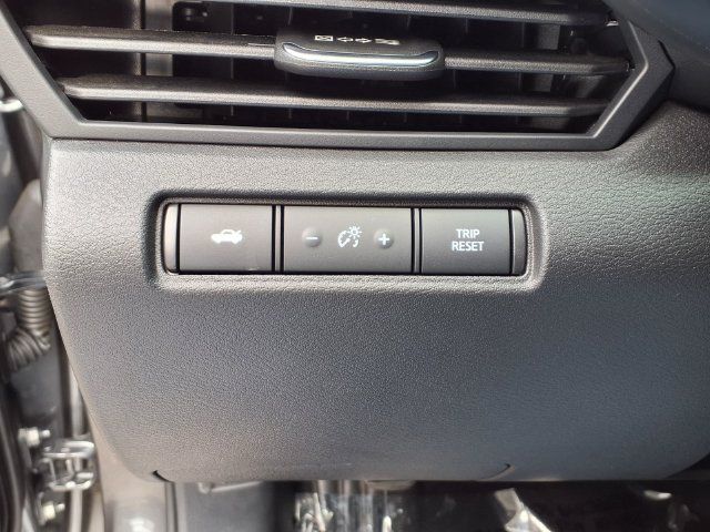 Used 2025 Nissan Altima 2.5 S FWD image 14